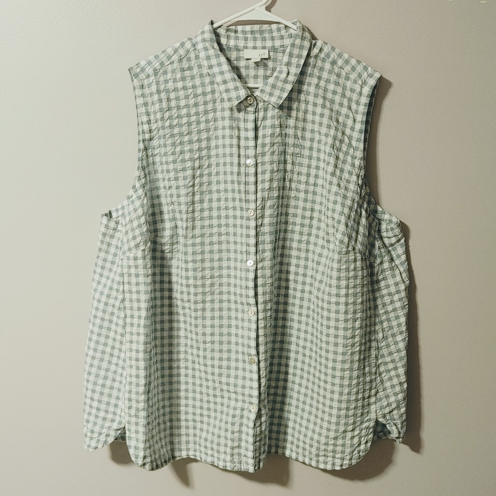 J. Jill sleeveless button down blouse